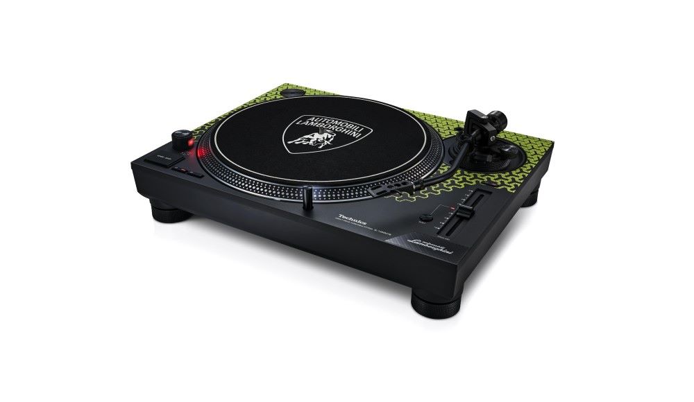 automobili-lamborghini-y-technics-lanzan-el-nuevo-tocadiscos-sl-1200m7b